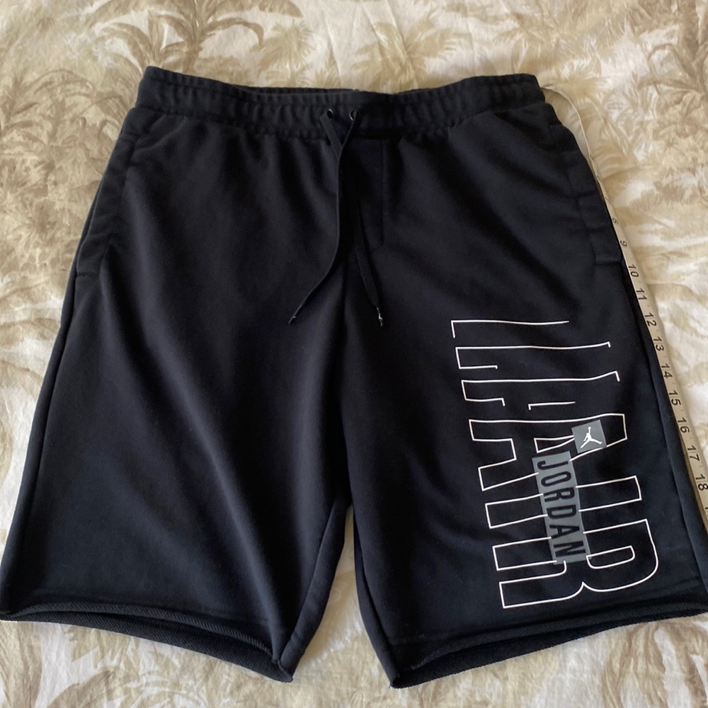 Men’s Jordan shorts. Size unknown, see pics for measurement.